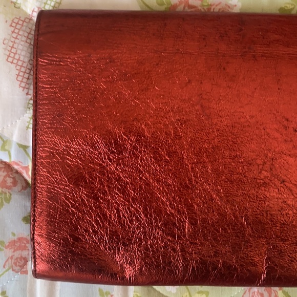 RARE metallic red YSL Belle du Jour leather clutch - Picture 10 of 16